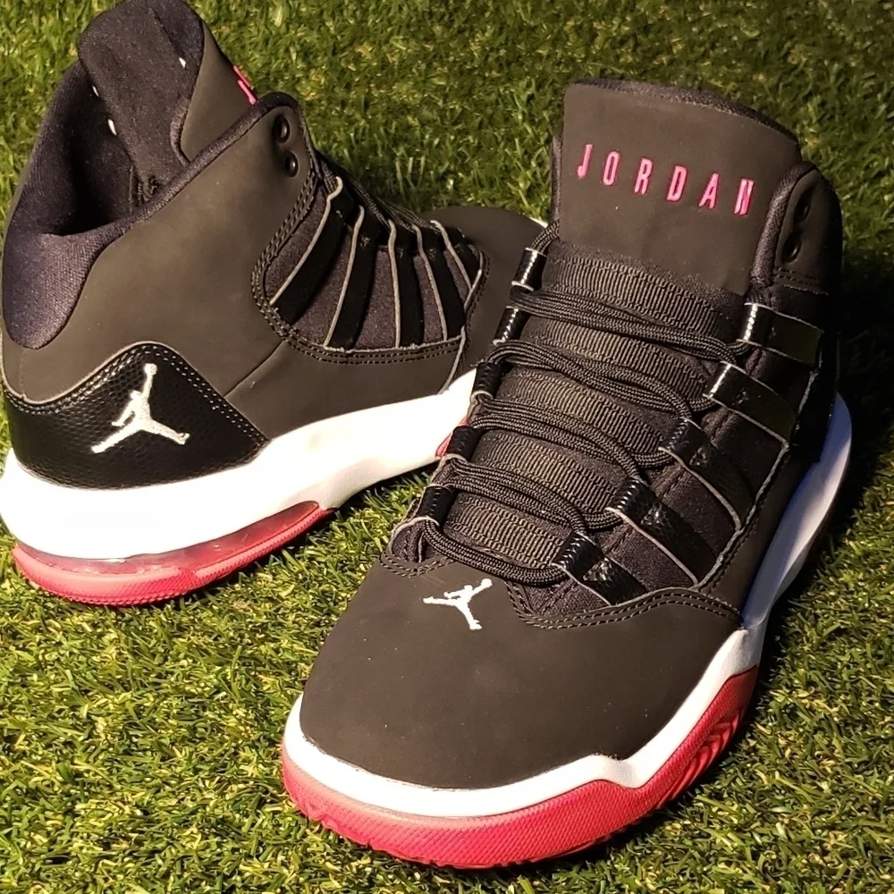 Jordan reposhing this